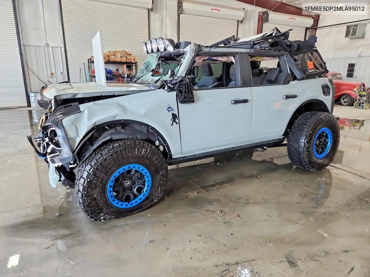 Ford Bronco Base 2021