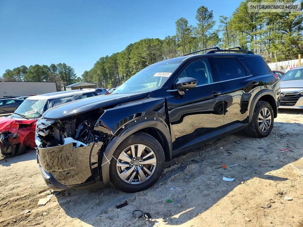 Nissan Pathfinder Sv 2025