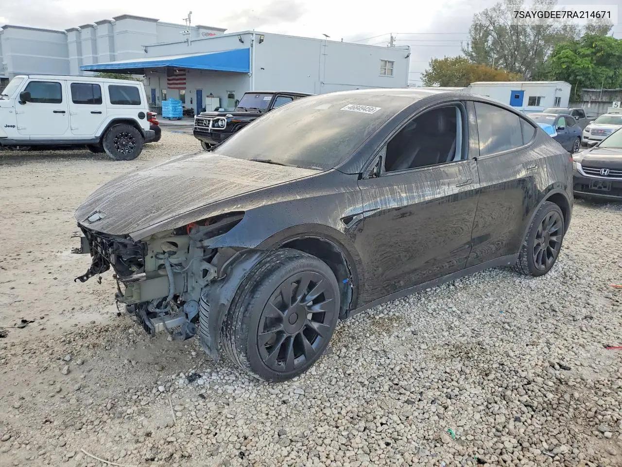 Tesla Model Y 2024
