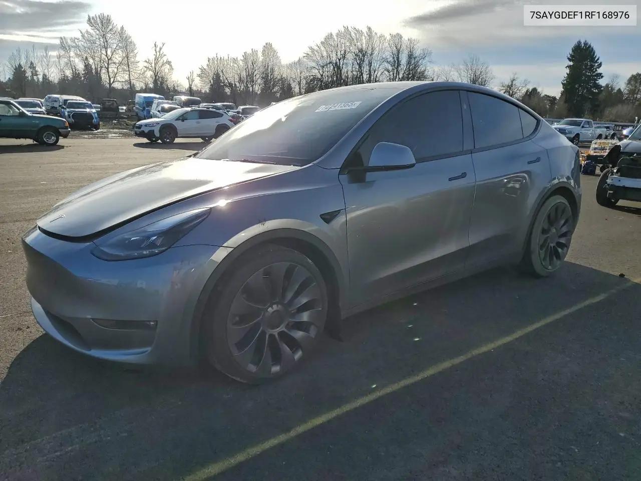 Tesla Model Y 2024