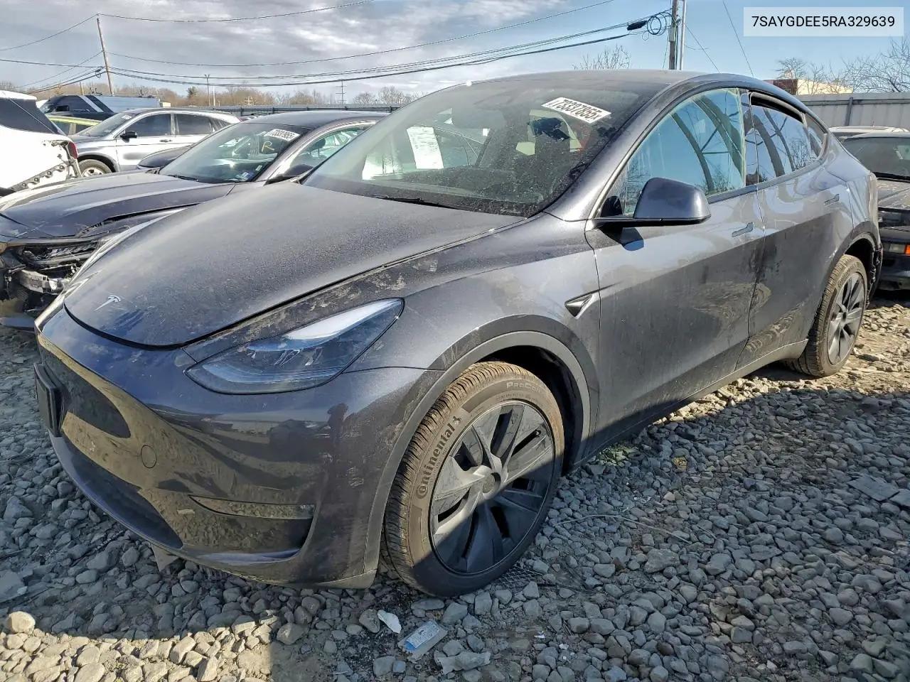 Tesla Model Y 2024