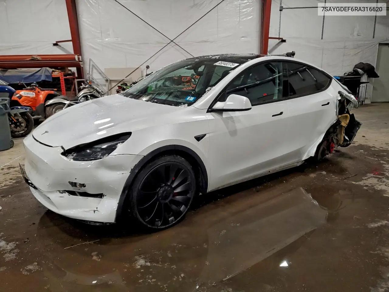 Tesla Model Y 2024