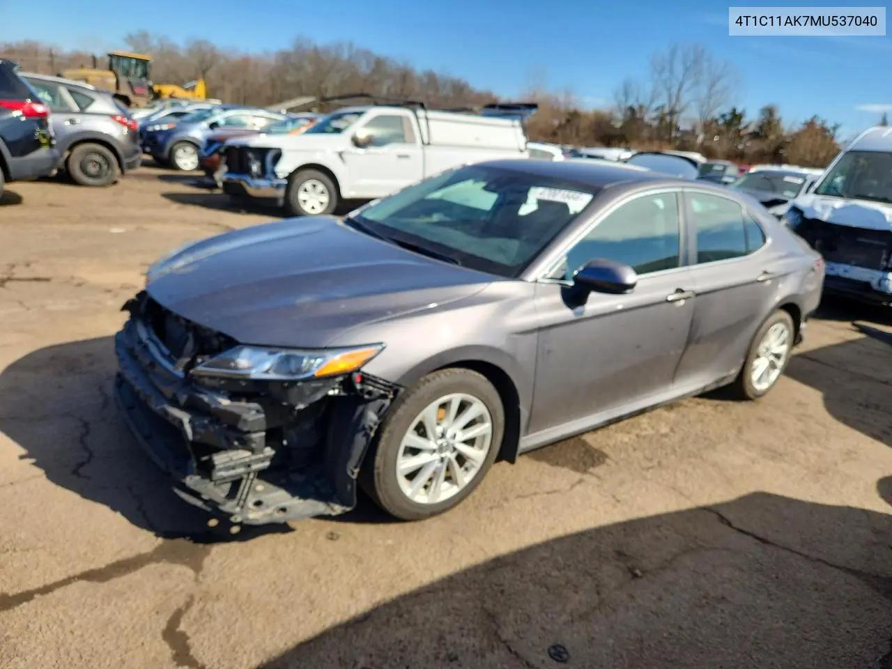 Toyota Camry Le 2021