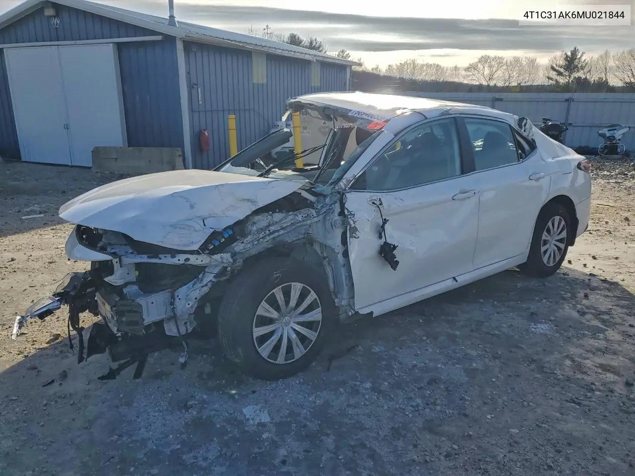 Toyota Camry Le 2021