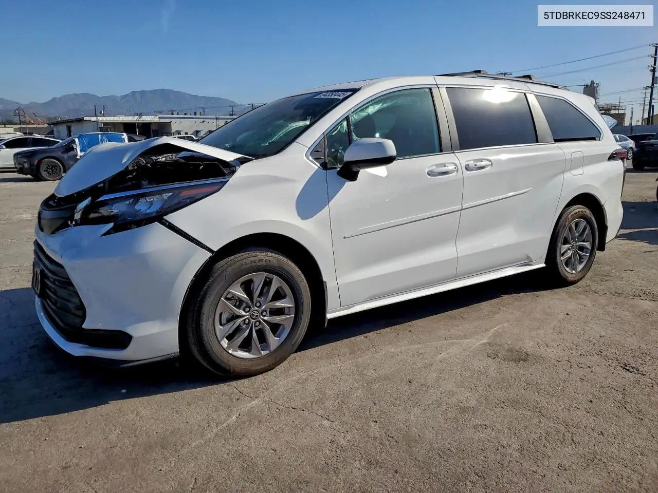 Toyota Sienna Le 2025