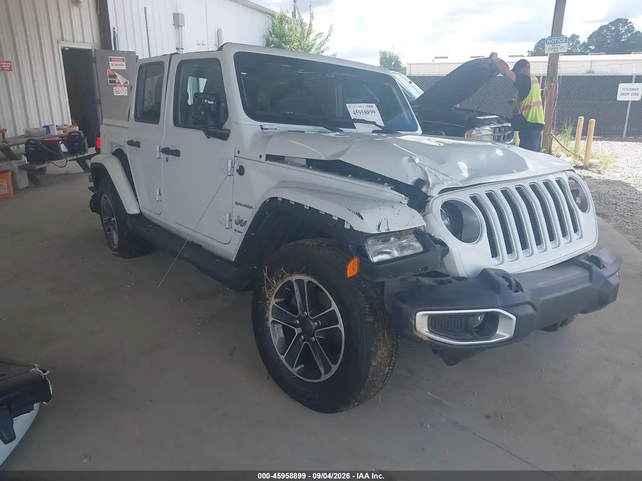 Jeep Wrangler 4-Door Sahara 4X4 2023