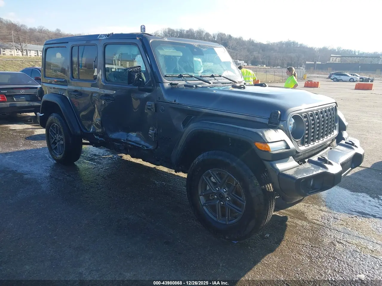 Jeep Wrangler 4-Door Summit 4X4 2025