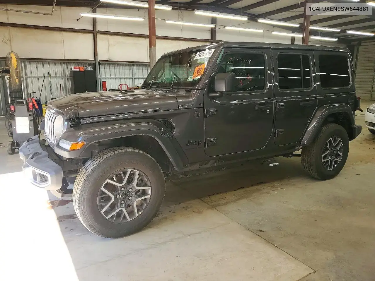 Jeep Wrangler Sahara 2025