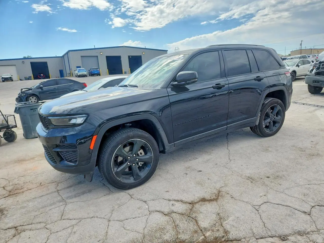 Jeep Grand Cherokee Laredo 2025
