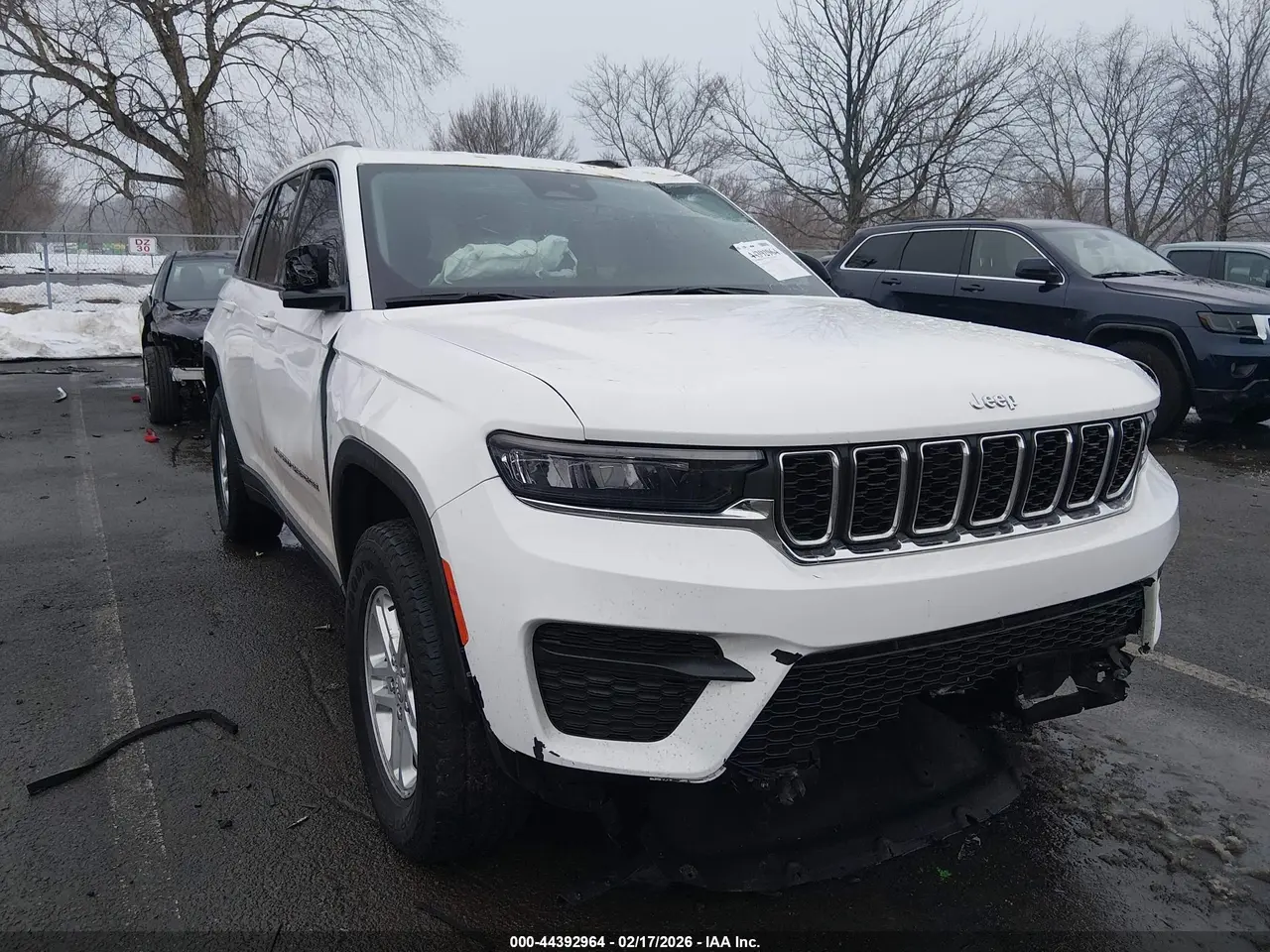 Jeep Grand Cherokee Laredo 4X4 2024