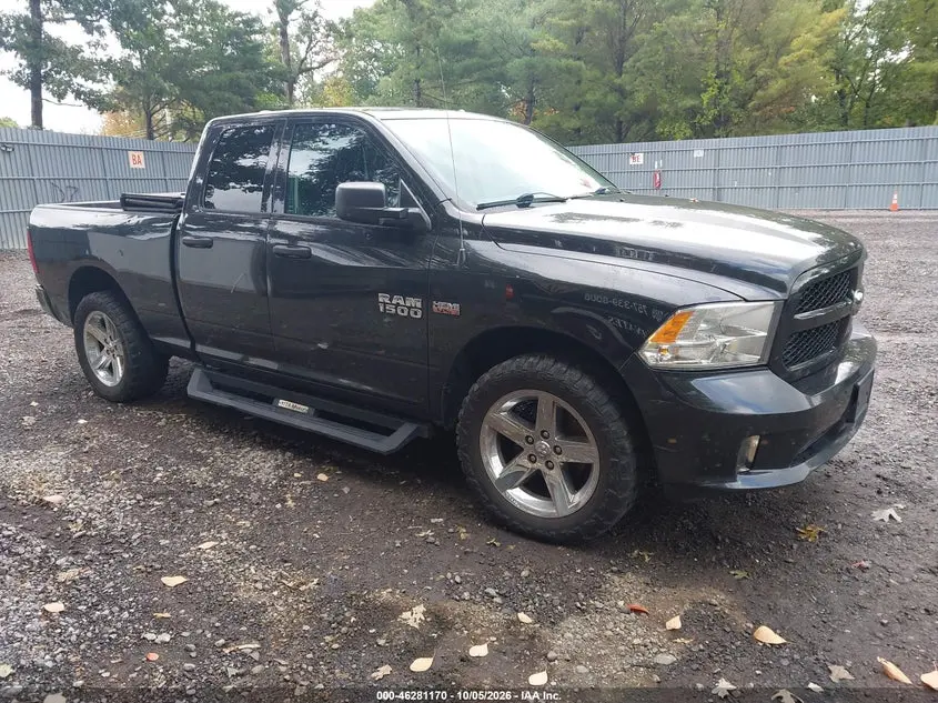 Ram 1500 Express 4X4 6'4 Box 2017