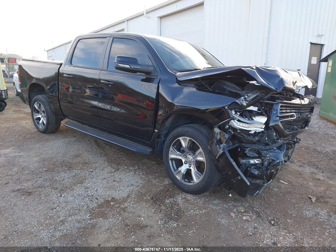 Ram 1500 Laramie 4X4 5'7 Box 2024