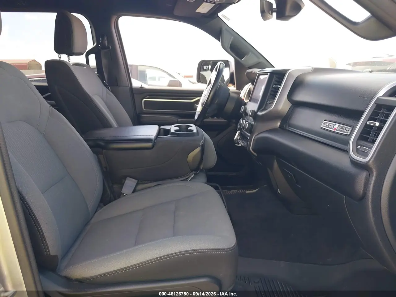 Ram 1500 Lone Star 4X4 6'4 Box 2023