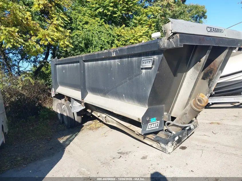 East Manufacturing Dump Trailer 2023