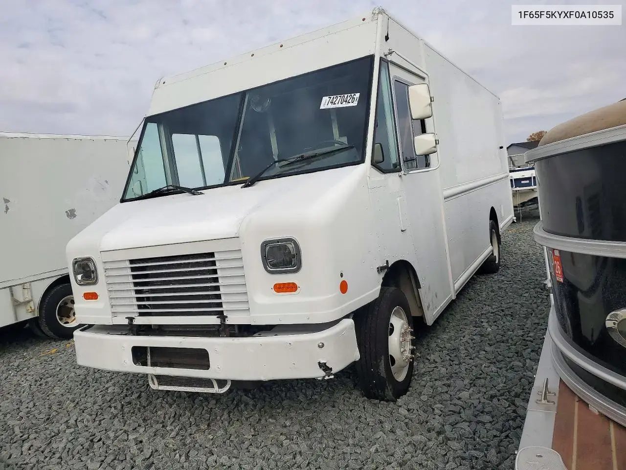 Ford F59 2015