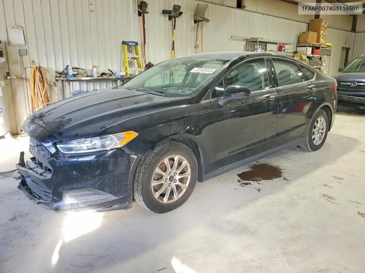 Ford Fusion S 2016