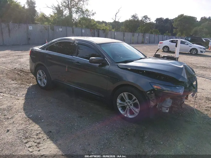 Ford Taurus Sel 2016