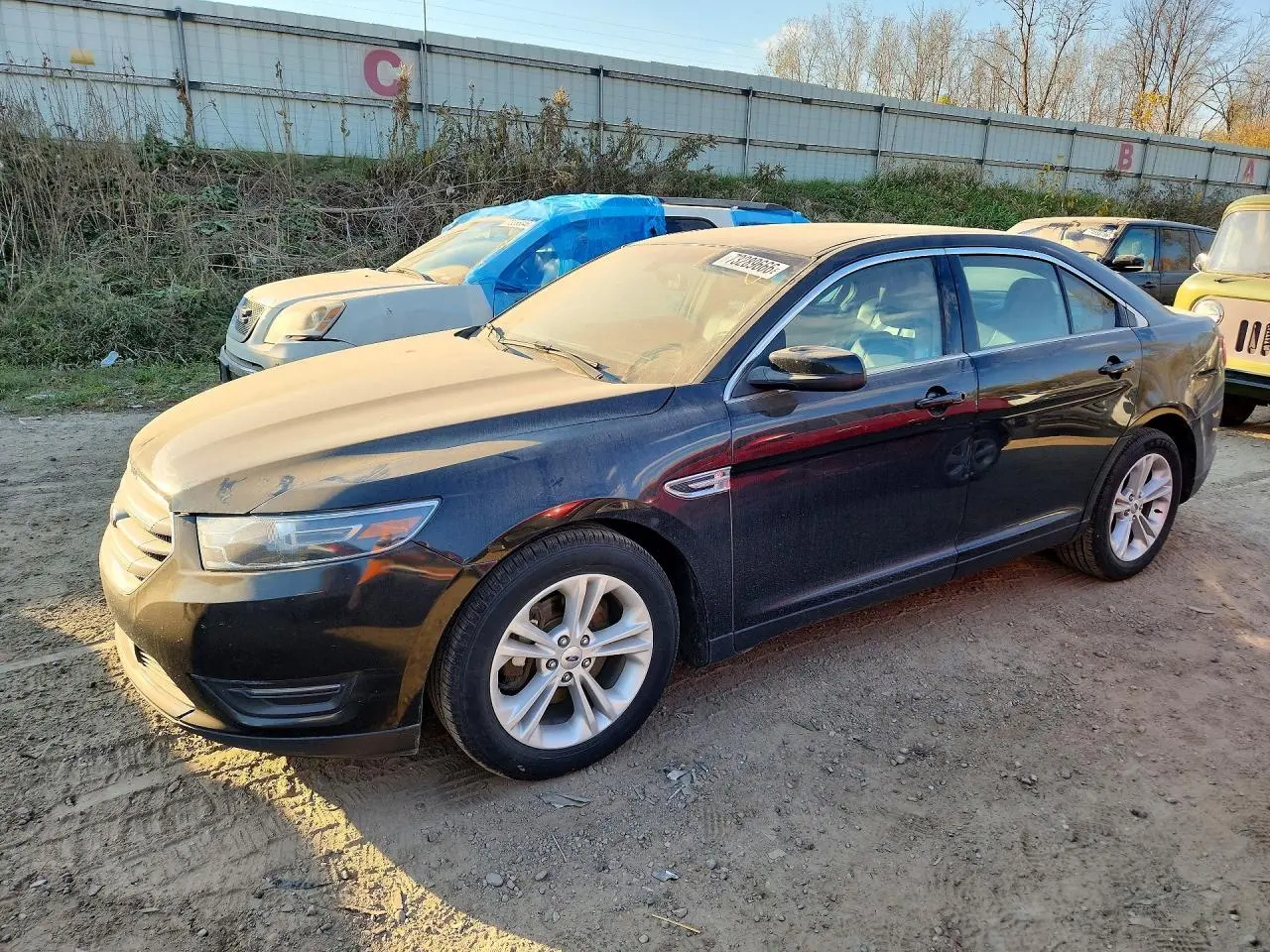 Ford Taurus Sel 2016