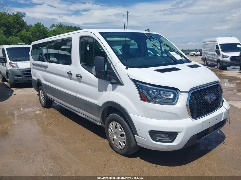 Ford Transit-350 Passenger Van Xlt 2023