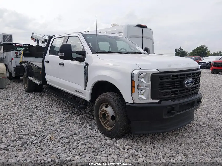 Ford F-350 Chassis Xl 2025