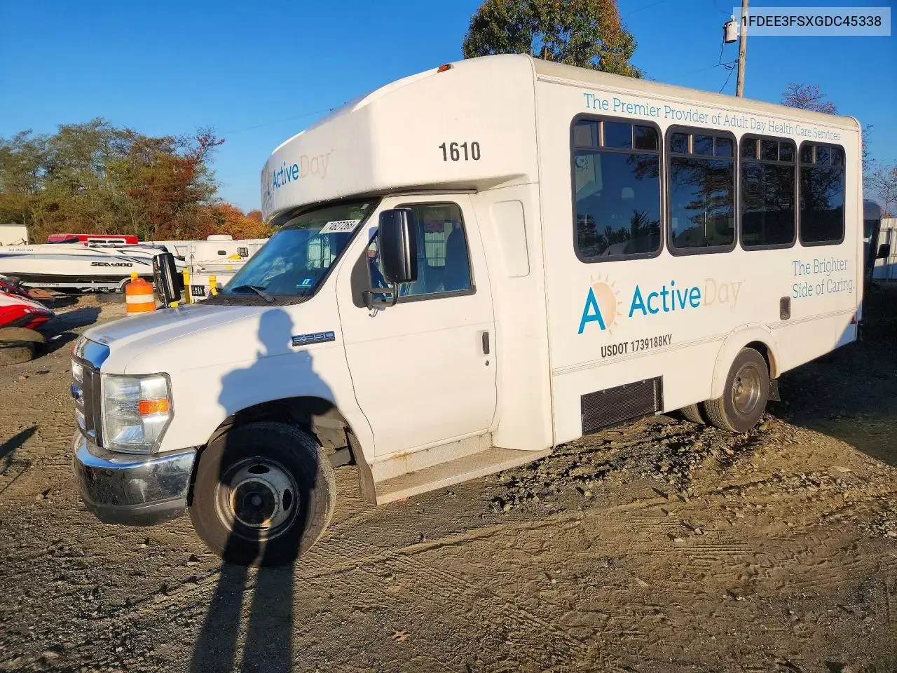 Ford Econoline E350 Super Duty Cutaway Van 2016