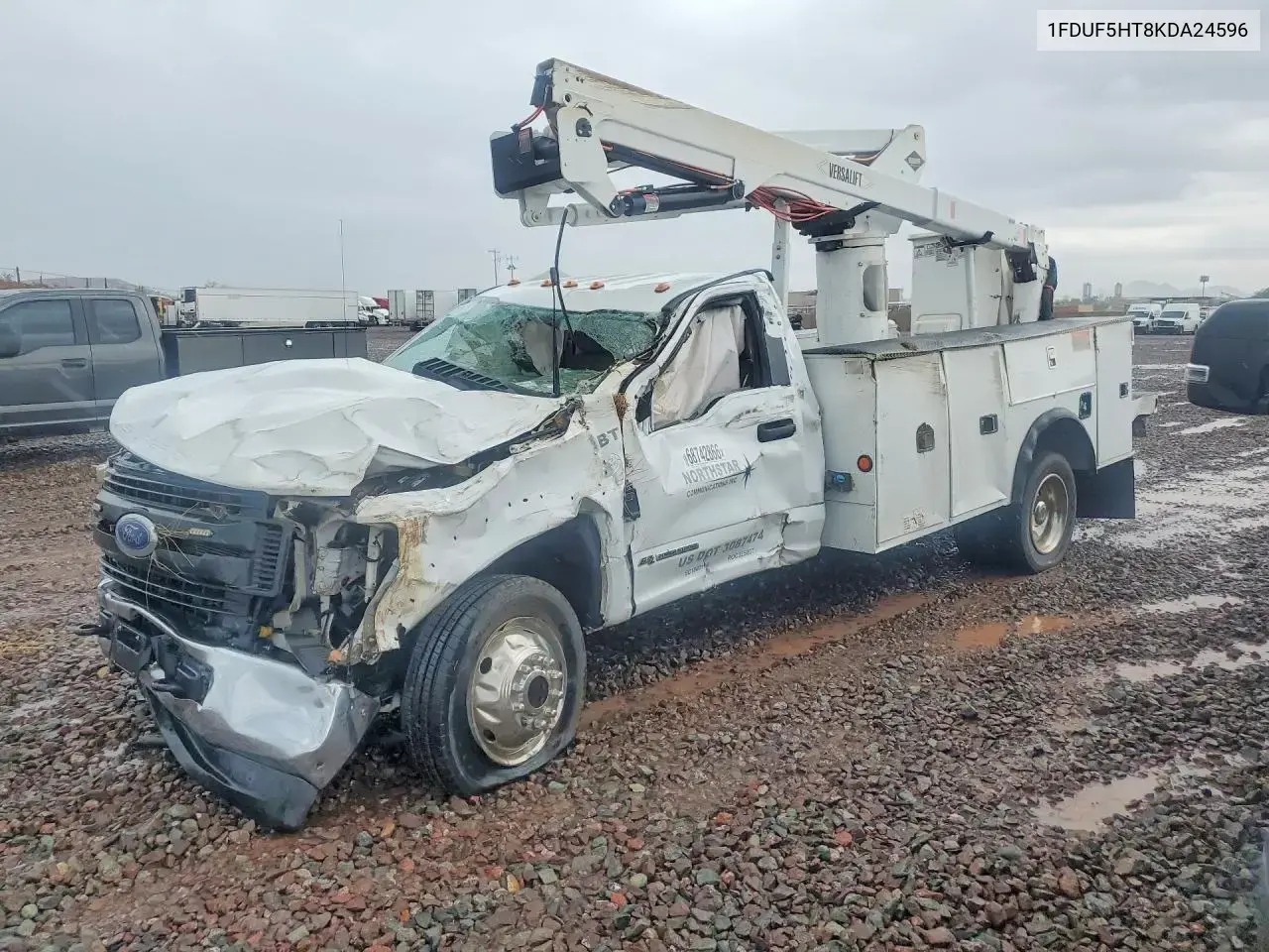 Ford F550 Super Duty Bucket Truck 2019
