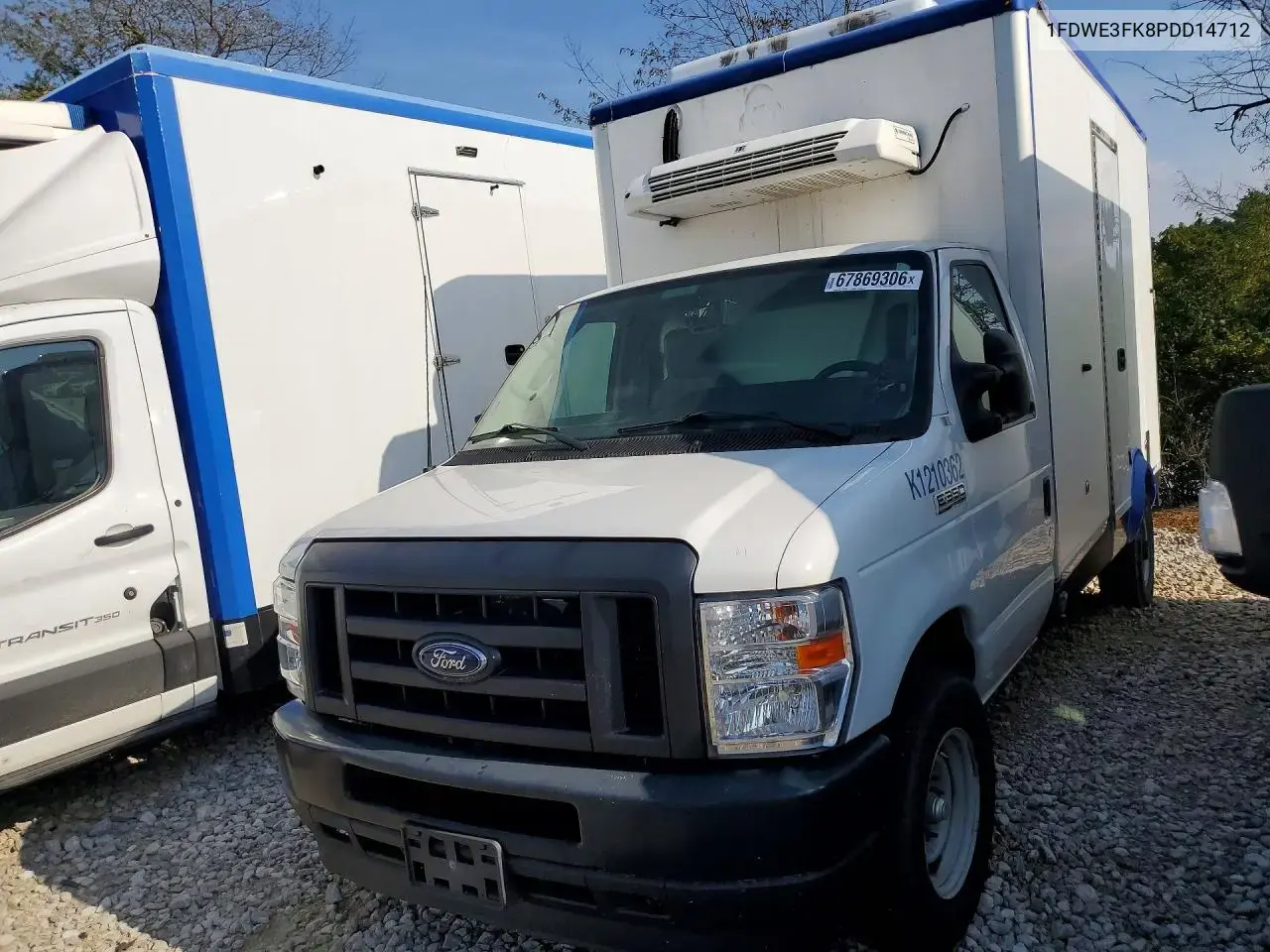 Ford Econoline E350 Super Duty Cutaway Van 2023