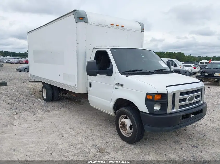 Ford E-350 Cutaway 2015