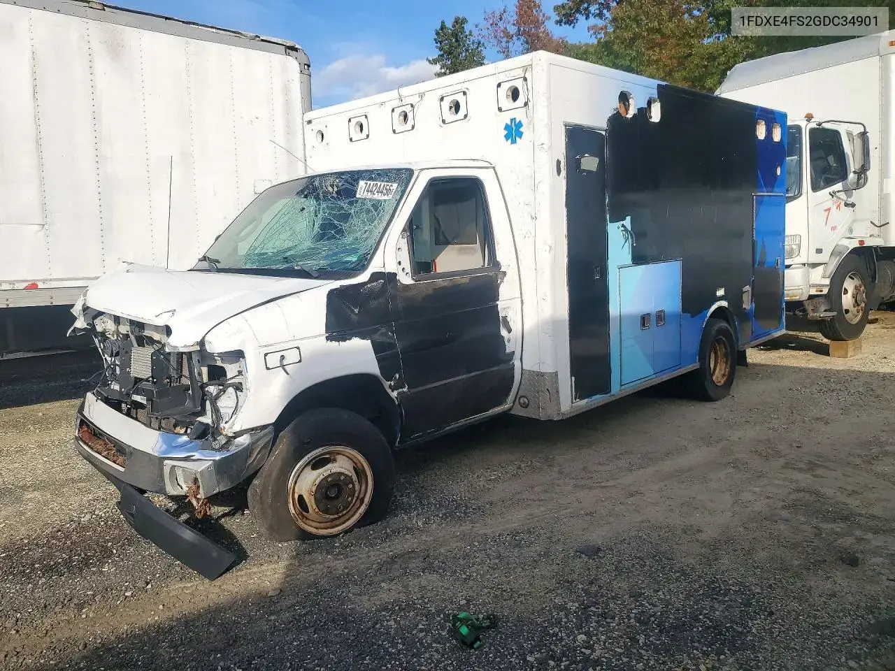 Ford Econoline E450 Super Duty Cutaway Van 2016