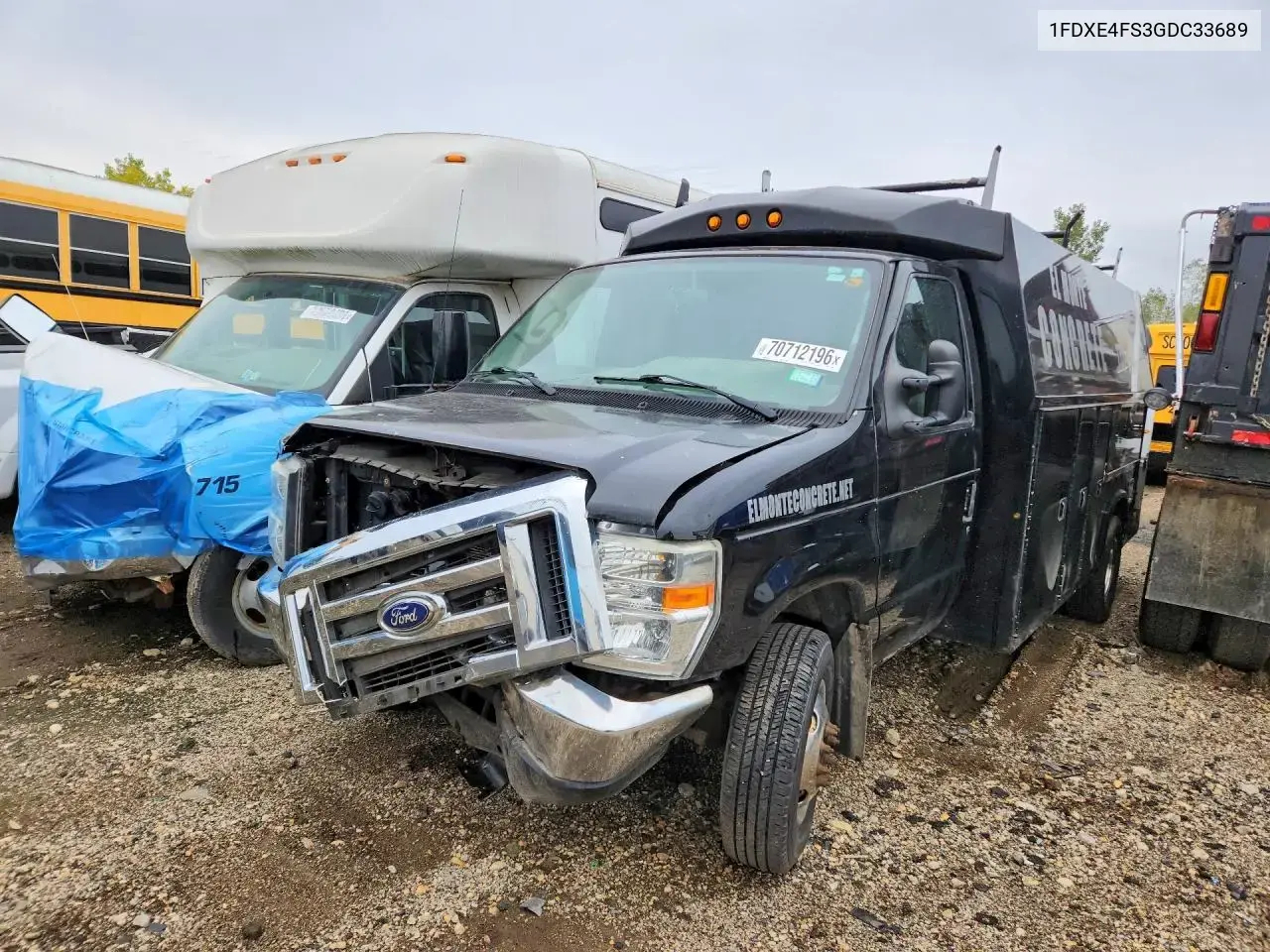 Ford Econoline E450 Super Duty Cutaway Van 2016