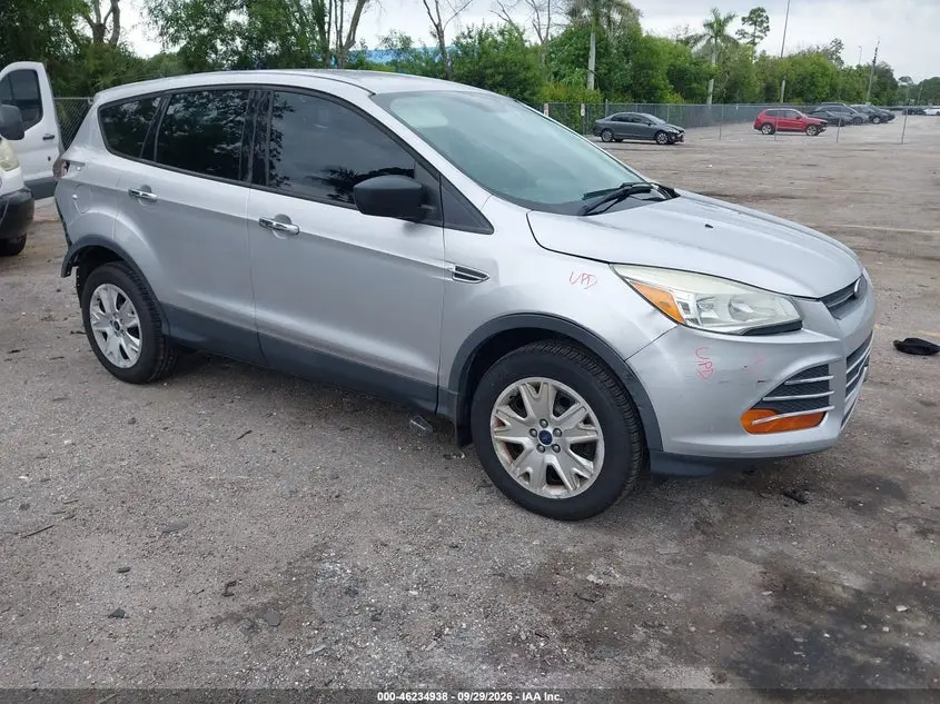 Ford Escape S 2016