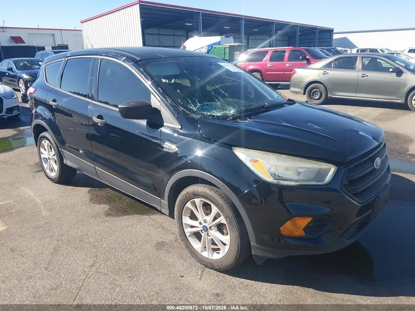 Ford Escape S 2017