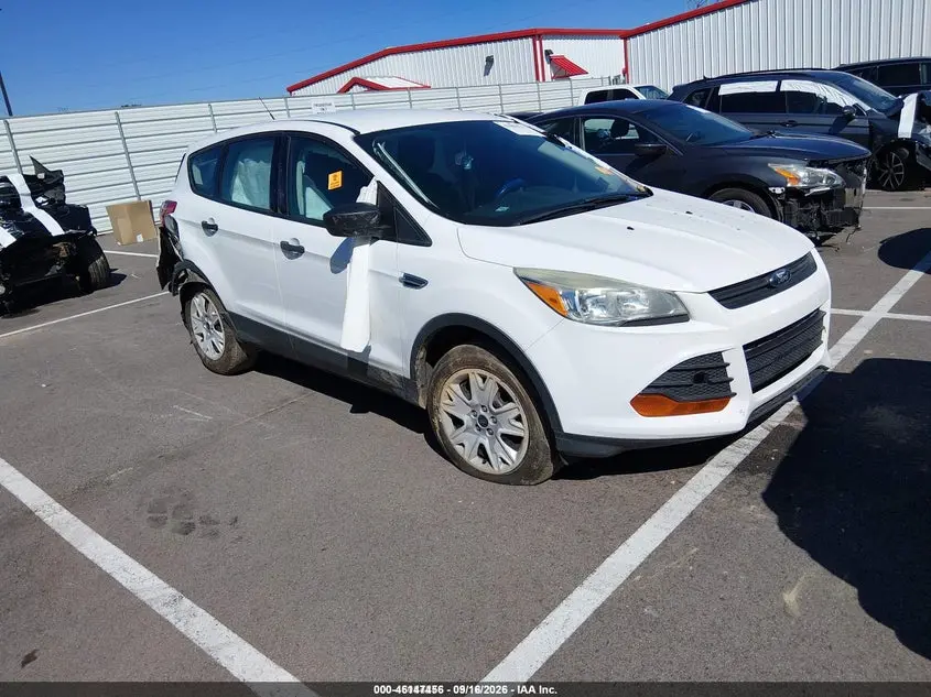 Ford Escape S 2016