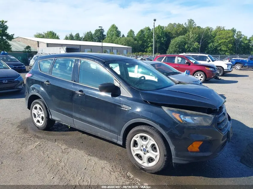 Ford Escape S 2018