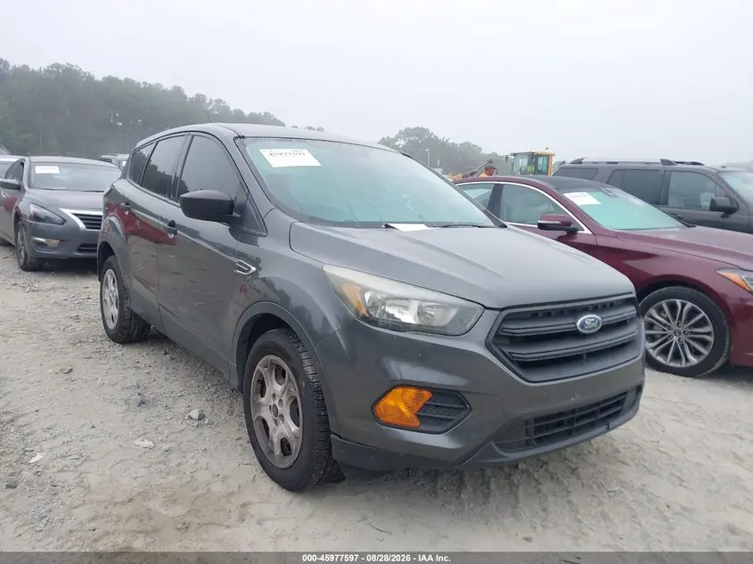 Ford Escape S 2018