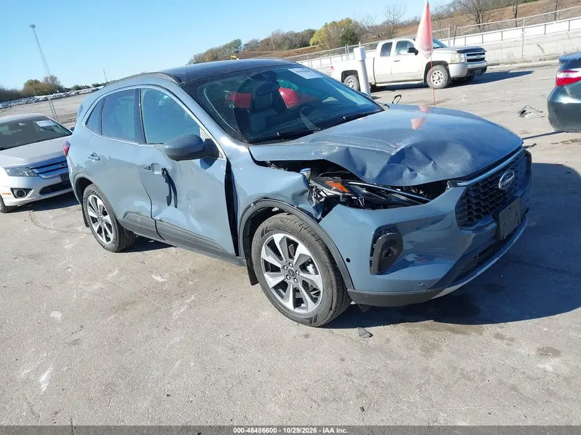 Ford Escape Platinum 2024