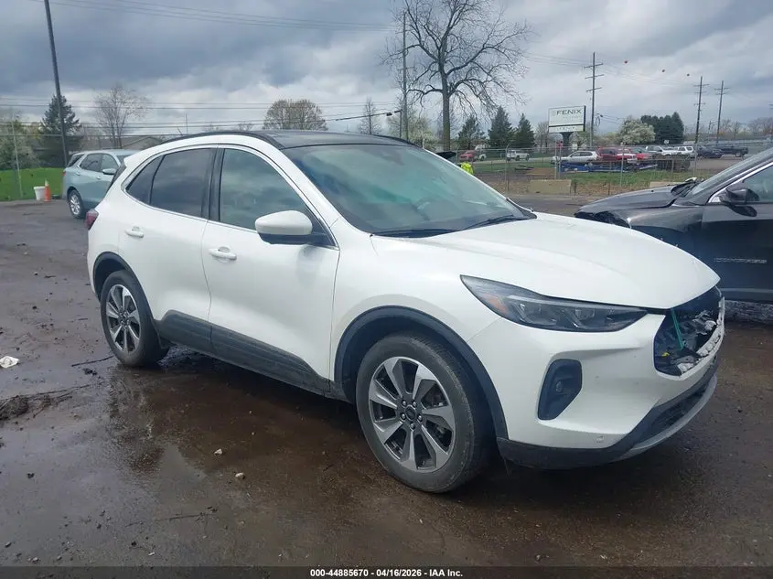 Ford Escape Platinum 2024