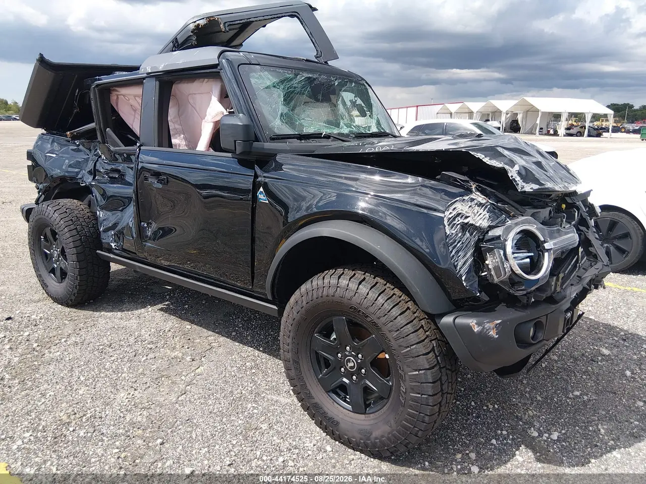 Ford Bronco Black Diamond 2024