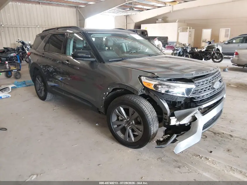 Ford Explorer Xlt 2023