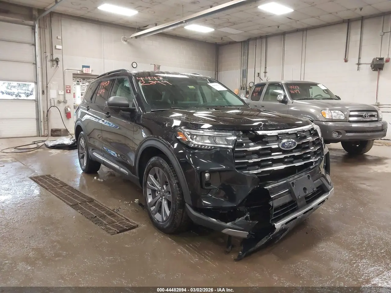 Ford Explorer Active 2025
