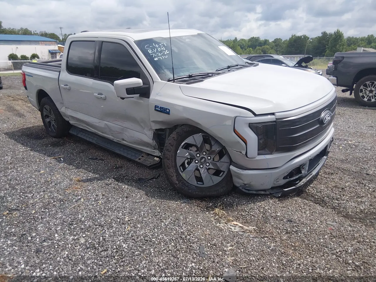 Ford F-150 Lightning Lariat 2024