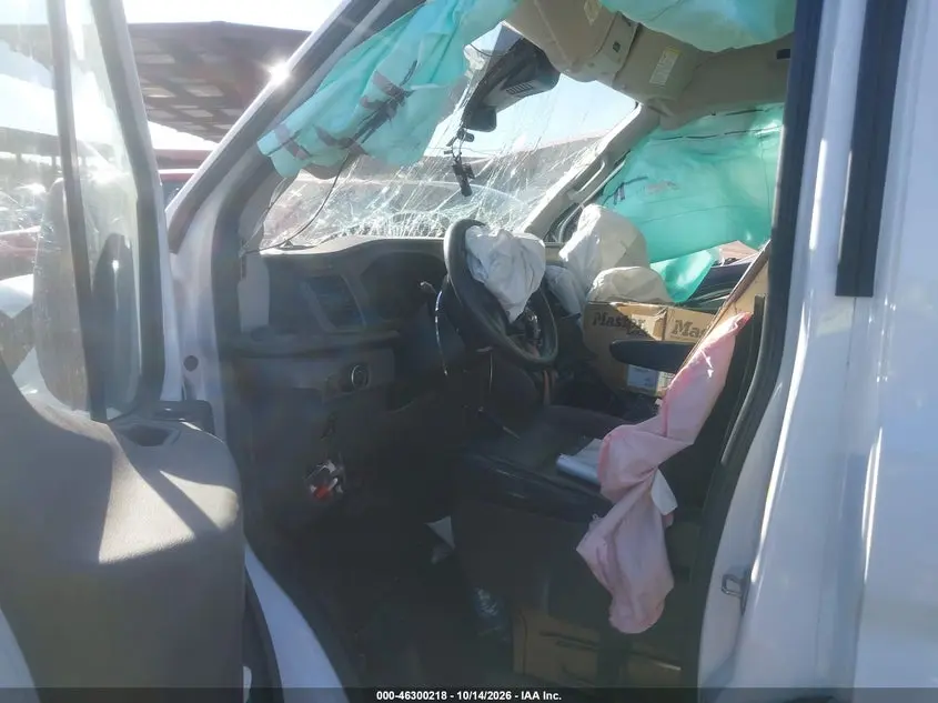 Ford Transit-250 2022