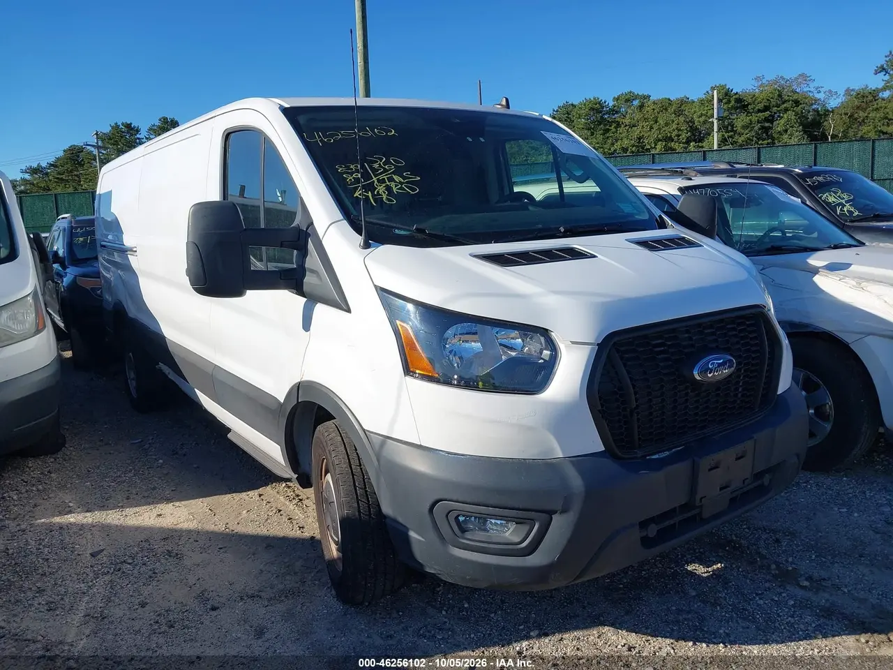 Ford Transit-250 2021