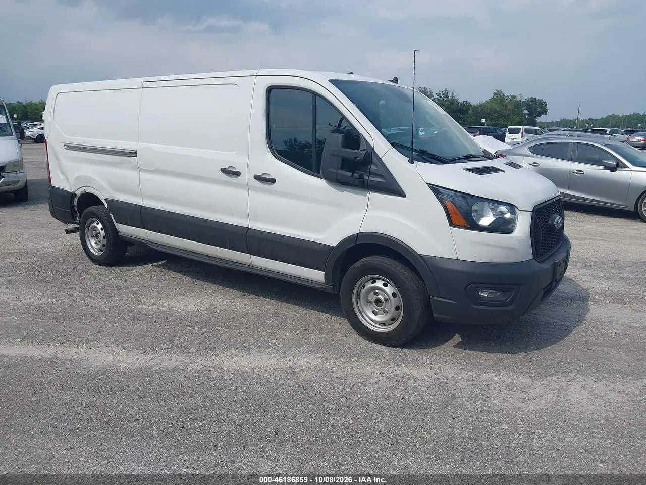 Ford Transit-250 2022