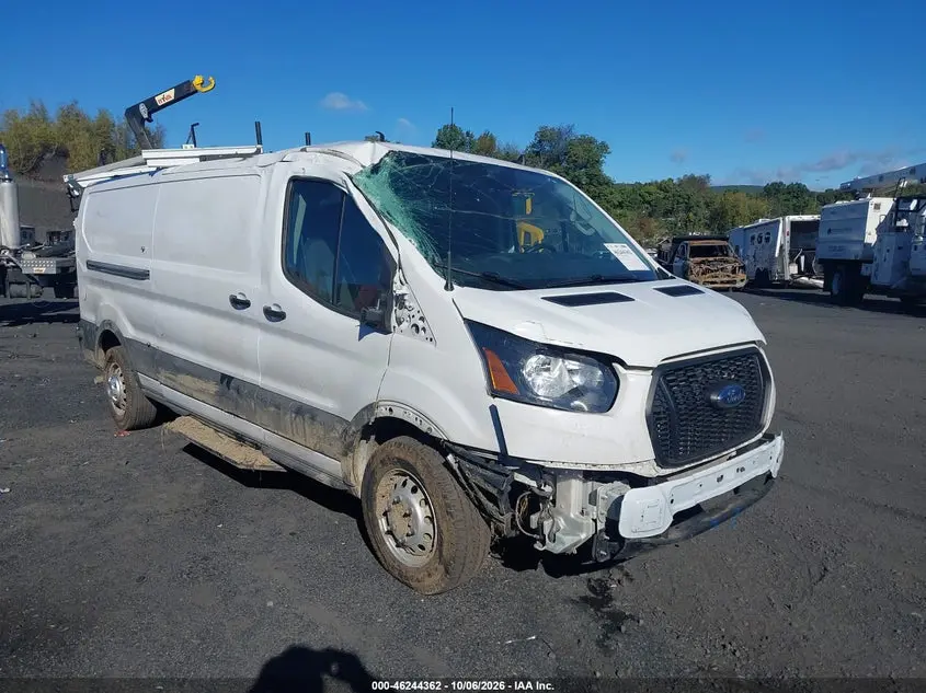 Ford Transit-250 2024