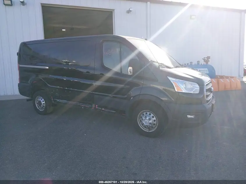 Ford Transit-150 2020