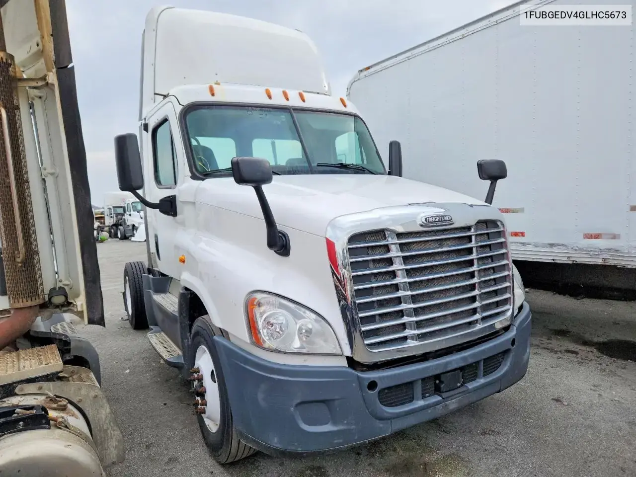 Freightliner Cascadia 125 Semi Truck 2016