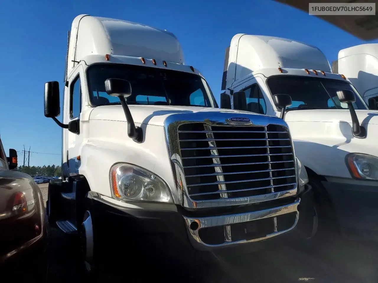 Freightliner Cascadia 125 Semi Truck 2016