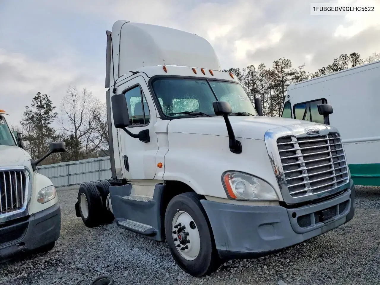 Freightliner Cascadia 125 Semi Truck 2016