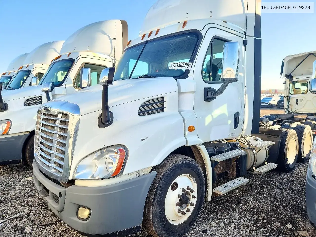 Freightliner Cascadia Semi Truck 2015